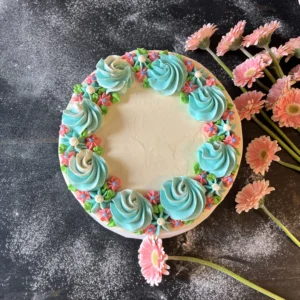 Torcik w kremie z białej czekolady